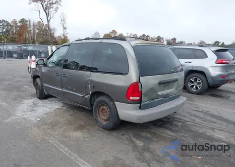 1998 Plymouth Voyager z USA, uszkodzony, nr VIN 2P4FP2536WR814152